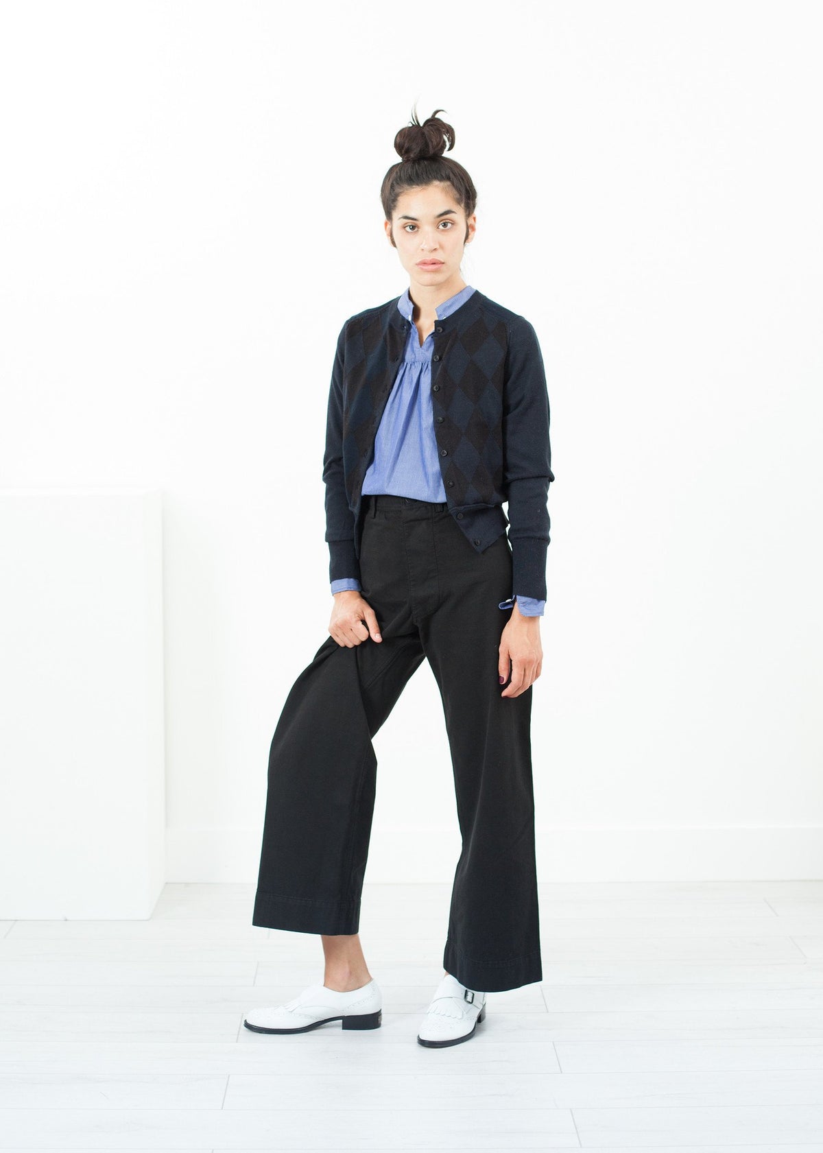 קרדיגן בדוגמת שמיכה בשחור/ נייבי