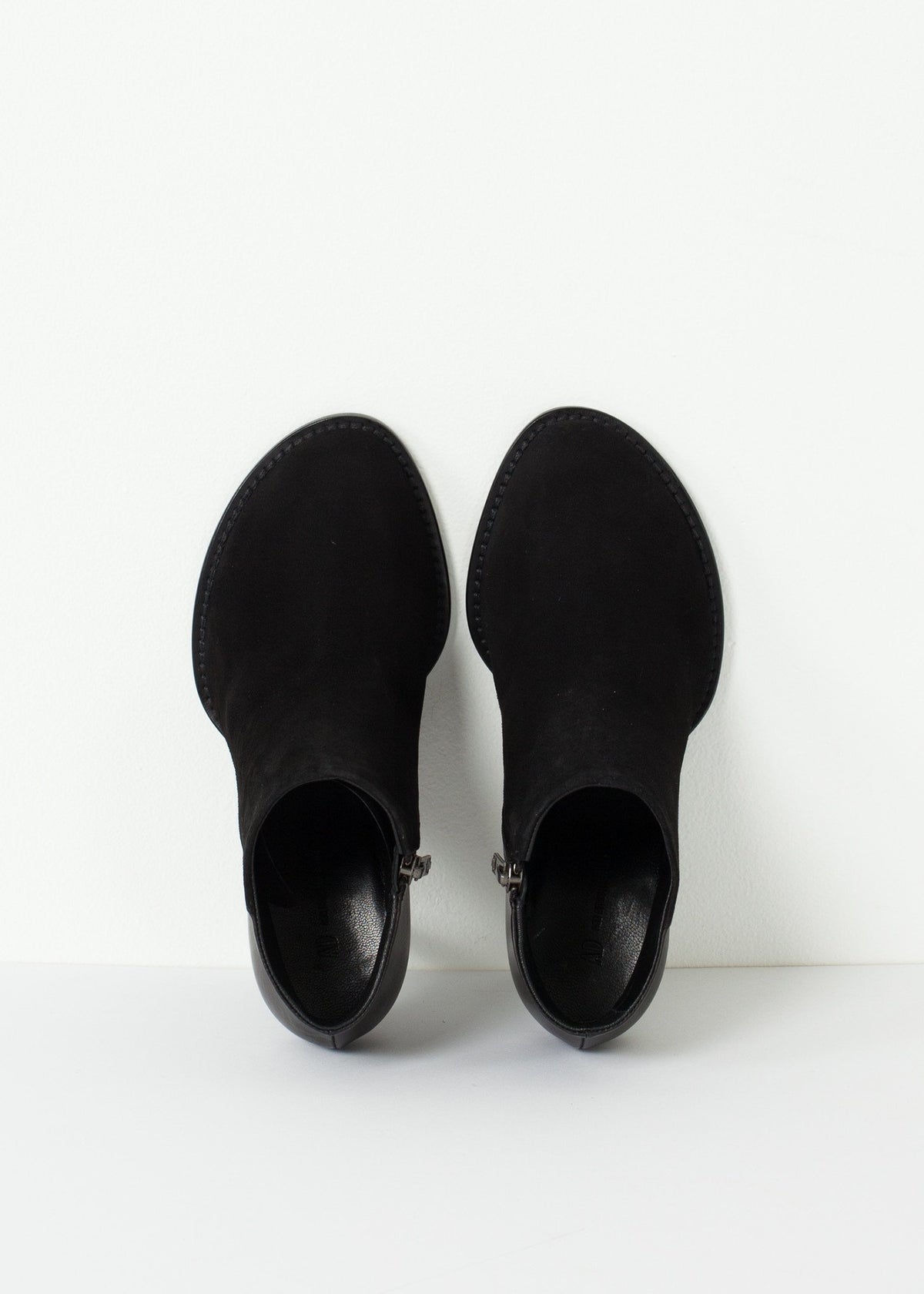 Camoscio Zip Heel שחור