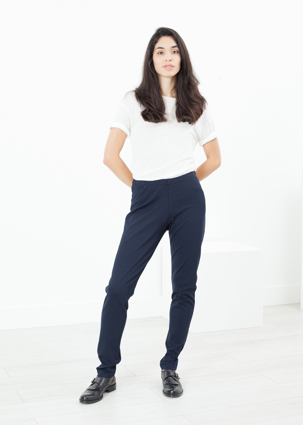 Easy Slim Pant ב- Navy