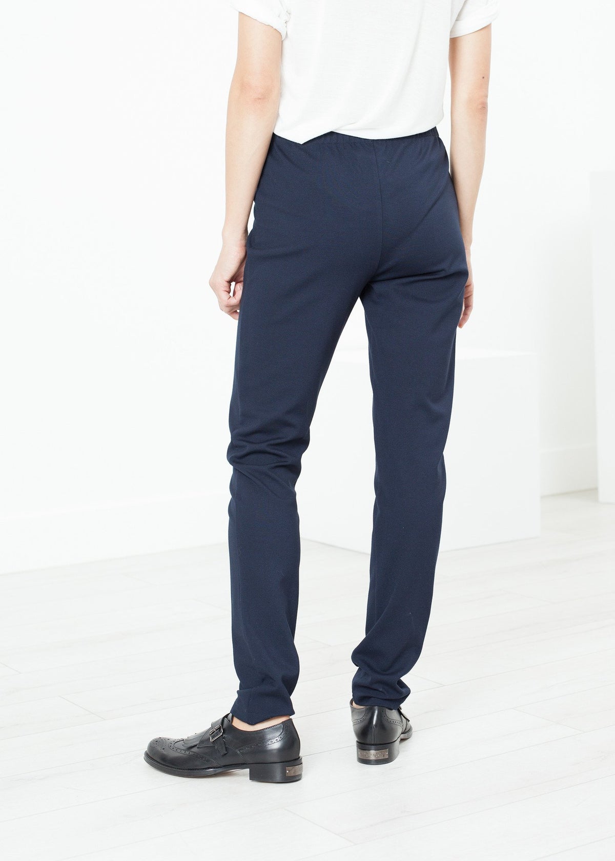 Easy Slim Pant ב- Navy